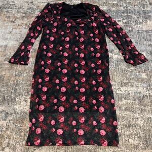 Chic Floral Long Sleeve Dress in Black and Pink